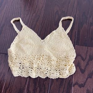Hollister XS yellow crochet crop top